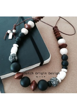 Necklace: Remix €59,-