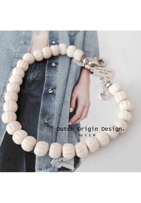 Bracelet: Creamy Cloud €39,-