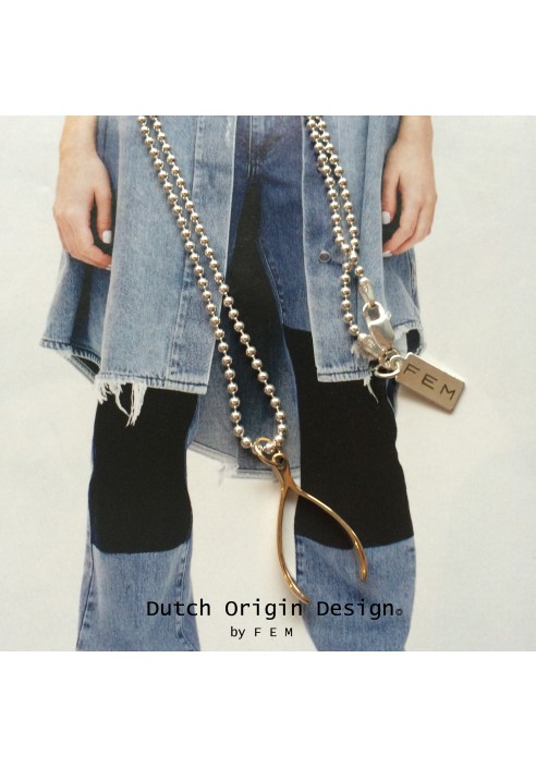 Necklace: WishUJoy €119,-